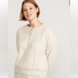 Old Navy Microfleece Henley Lounge Sweatshirt